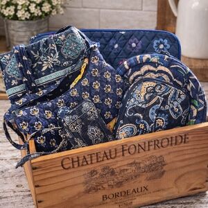Vera Bradley Bundle Lot – Bags, Wallets, Cosmetic Cases (Blue Floral Prints)